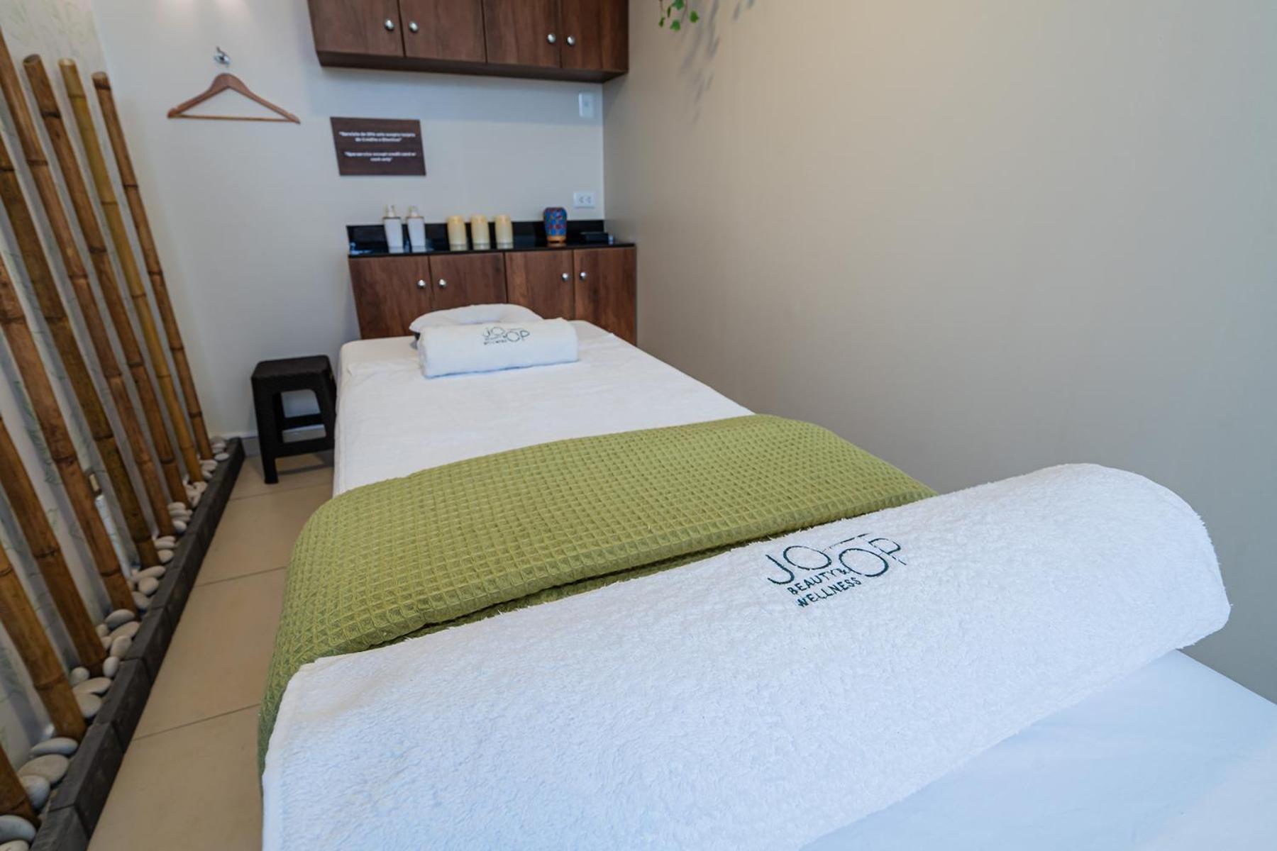 Отель Casa Andina Standard Trujillo Plaza Экстерьер фото
