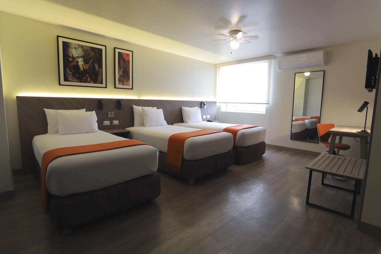 Отель Casa Andina Standard Trujillo Plaza Экстерьер фото